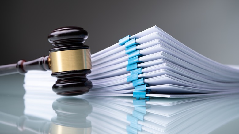 Court files and gavel 