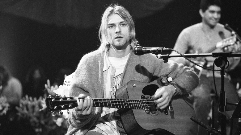 Kurt Cobain performing