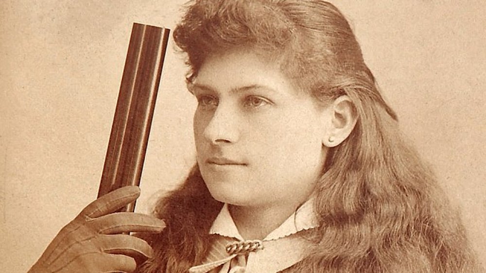 The Tragic Real Life Story Of Annie Oakley