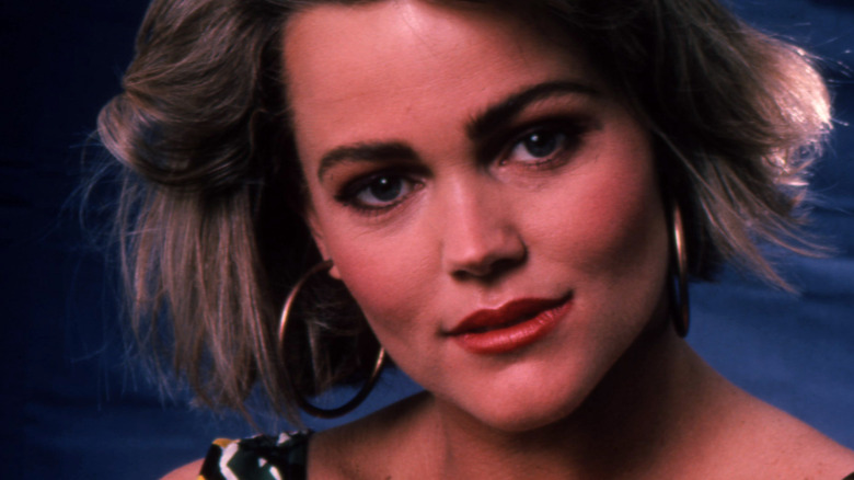 Belinda Carlisle posing