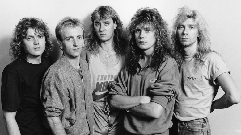 Def Leppard group photo 1987