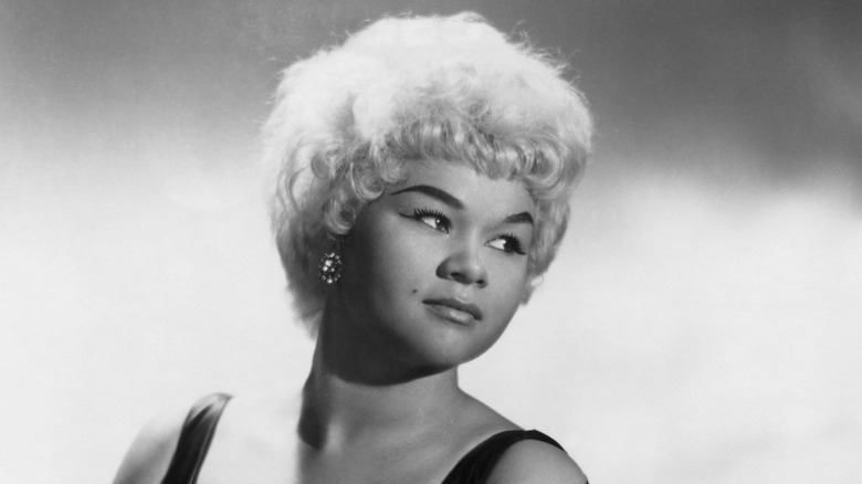 Black and white portrait Etta James side