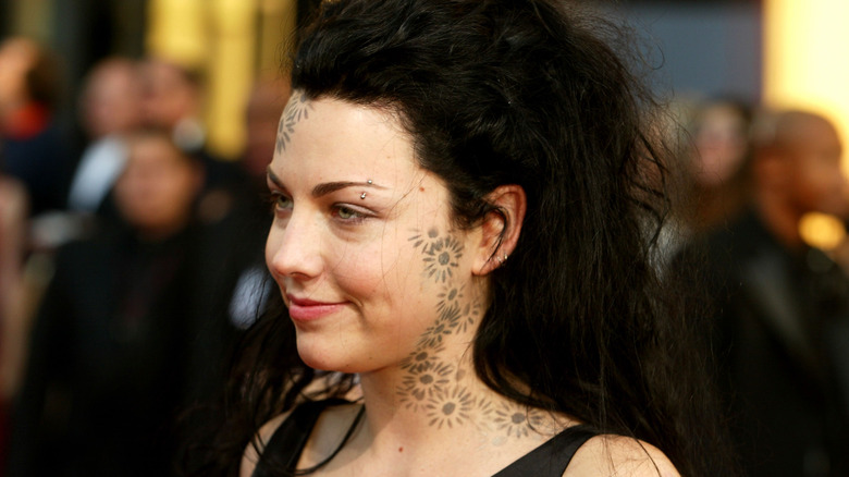 Amy Lee smiling