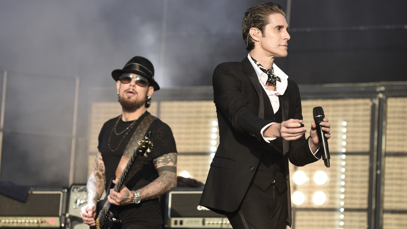 The Tragic Real-Life Story Of Jane's Addiction - Grunge - TrendRadars