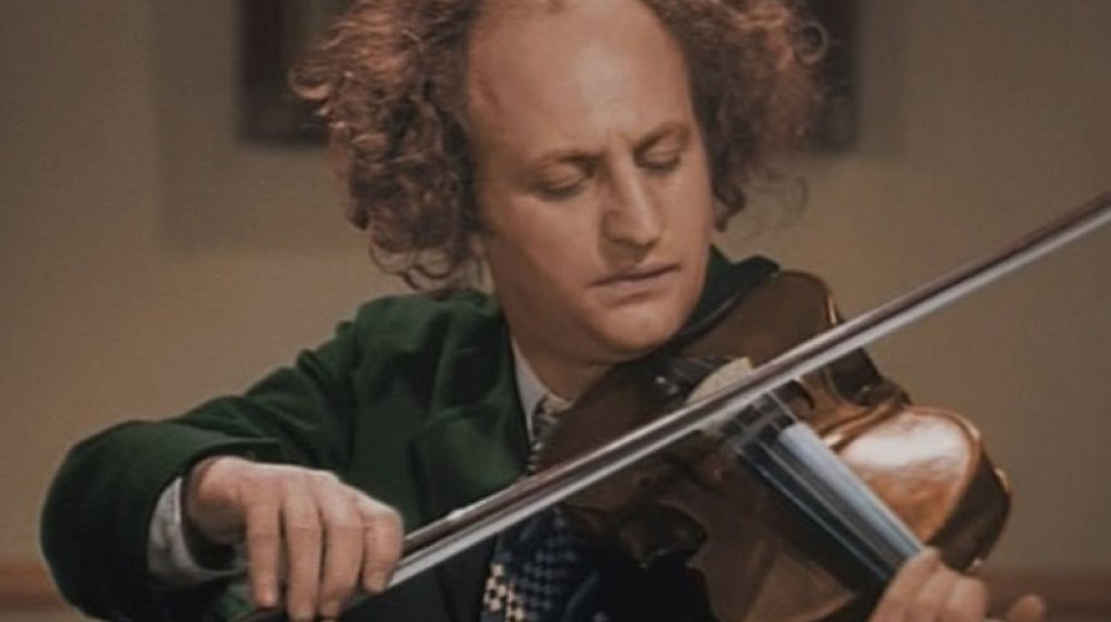 Larry the violinist