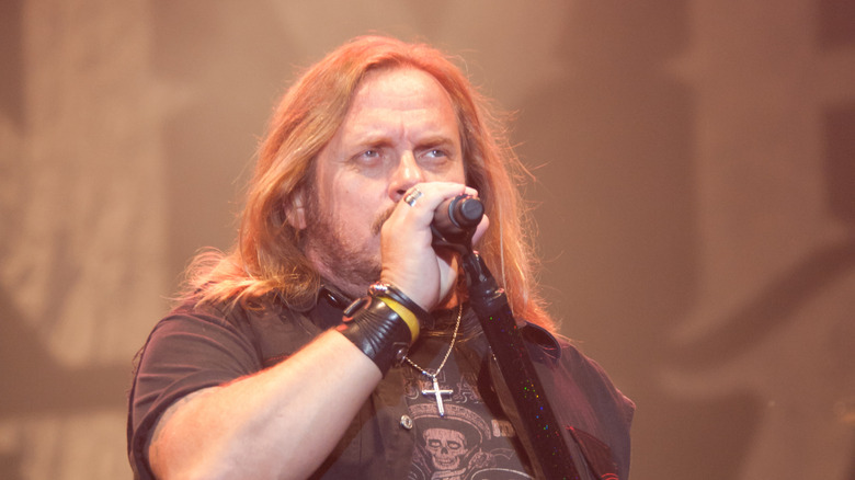 Johnny Van Zant singing on stage