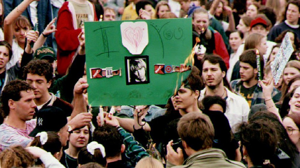 Kurt Cobain fans gather at vigil