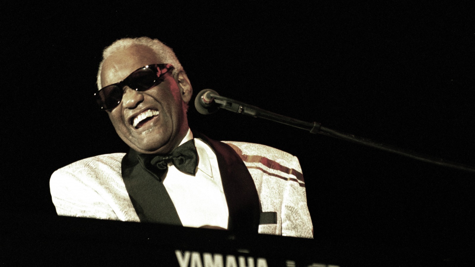 The Tragic Real-Life Story Of Ray Charles