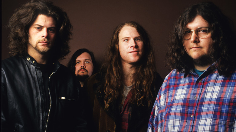 Screaming Trees posing for band photo
