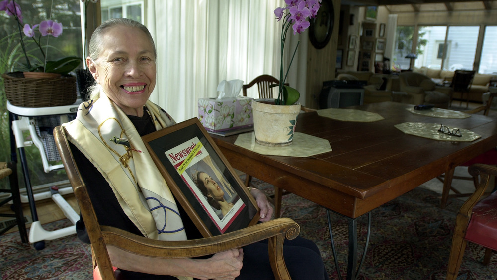 Maria Tallchief sitting in her Illinois home 