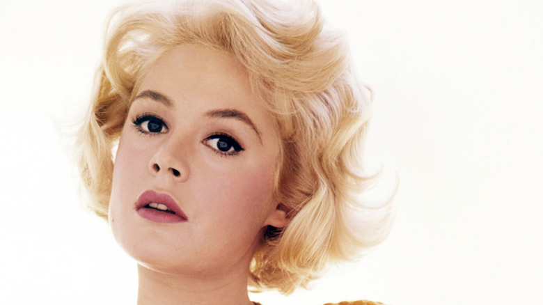 Sandra Dee looking into camera