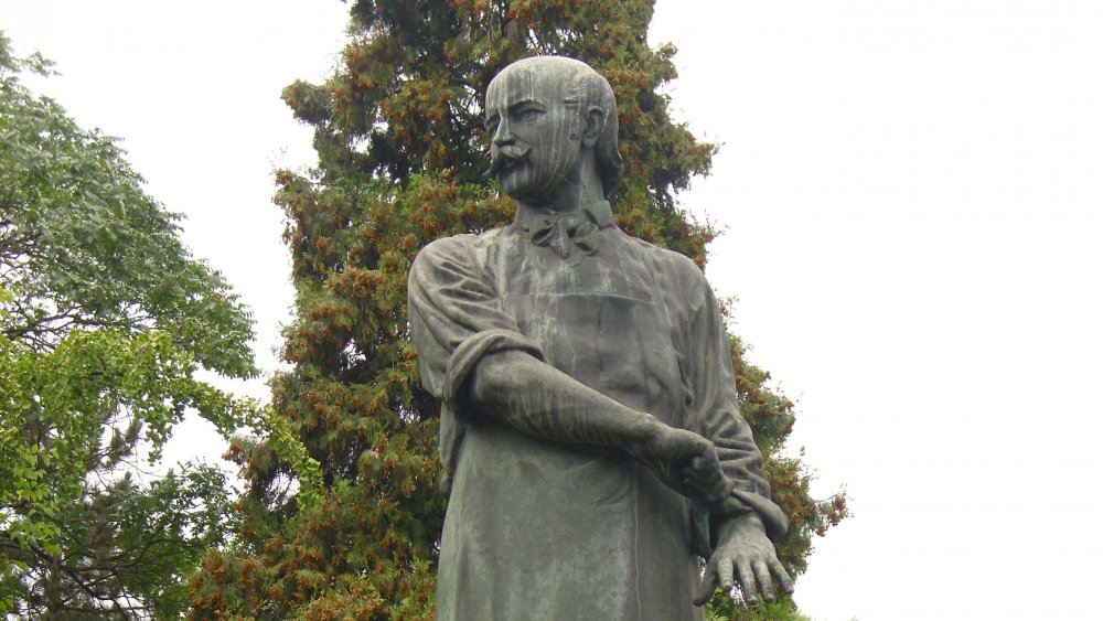 Ignaz Semmelweis statue in Heidelberg
