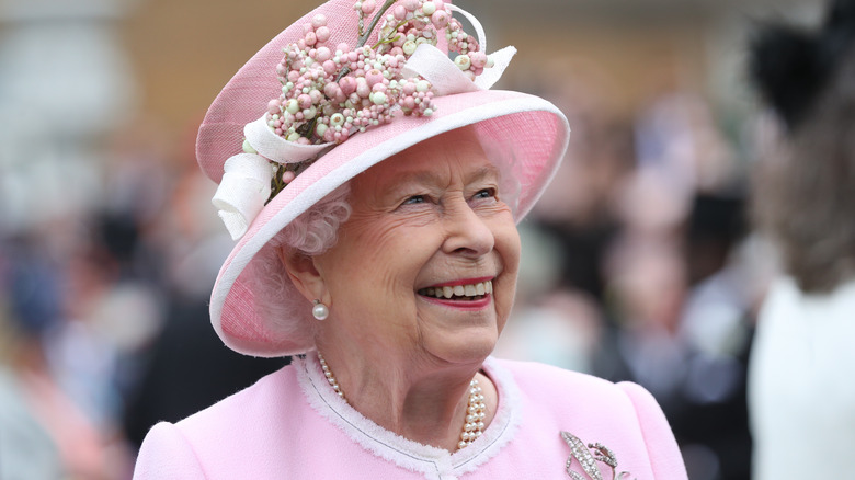 Queen Elizabeth wearing pink