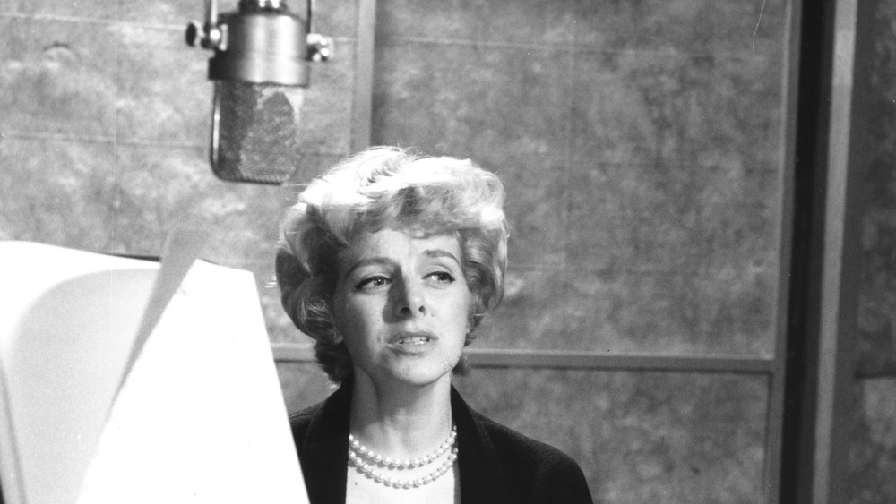 The Tragic True Story Of Rosemary Clooney