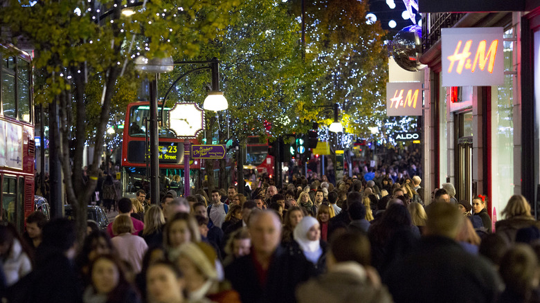 Black Friday shoppers in the UK 
