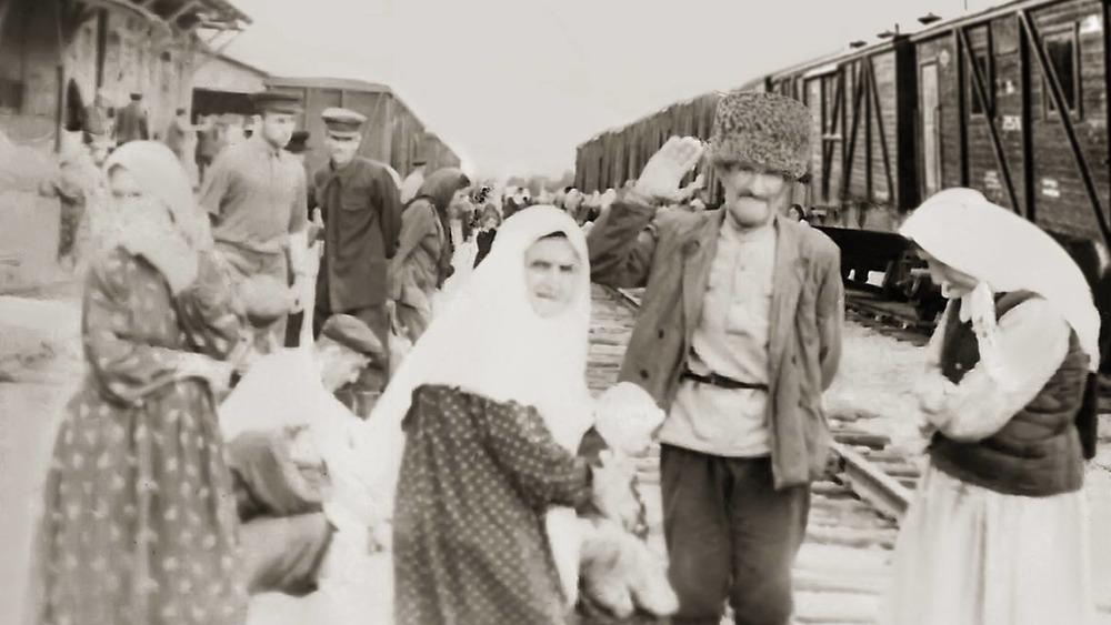1957 Chechen return