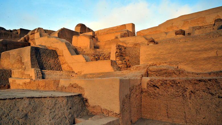 peruvian archeology site