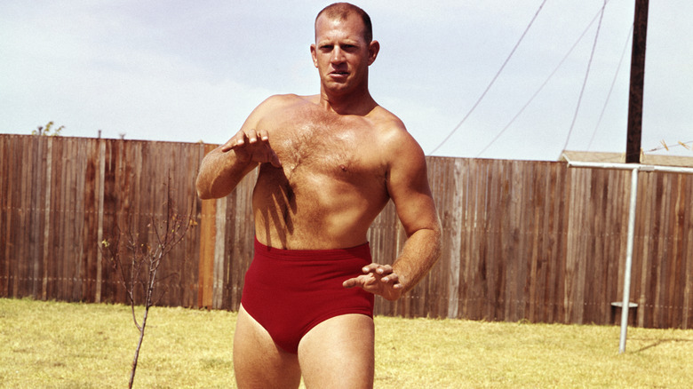 Fritz Von Erich posing