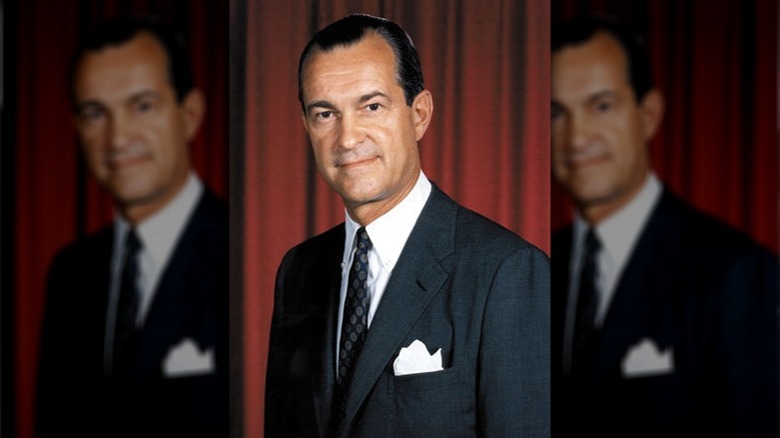 richard helms official portrait