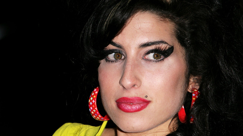 Amy Winehouse coy