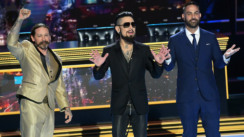 Oliver Peck, Dave Navarro, Chris Núñez