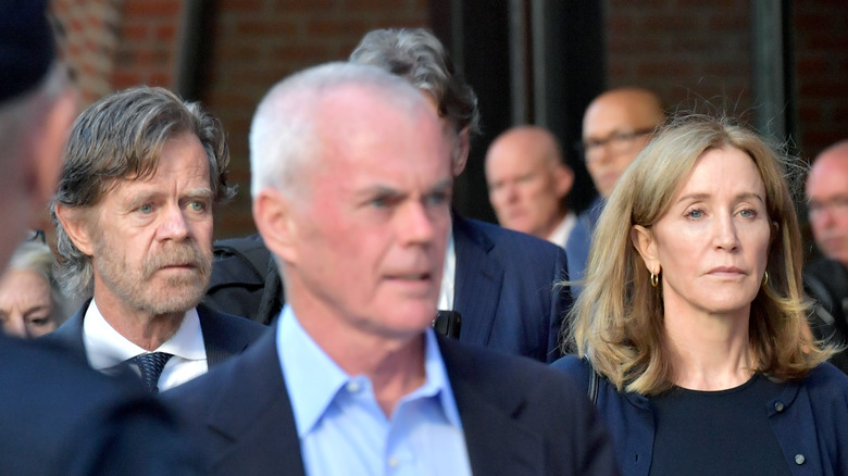 Felicity Huffman outside of a courthouse 