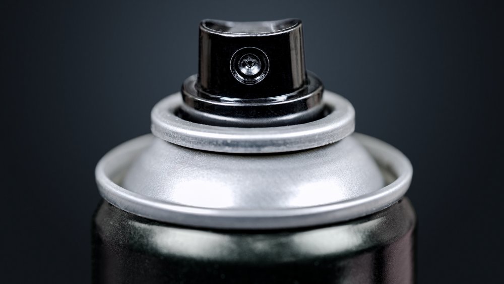spray can