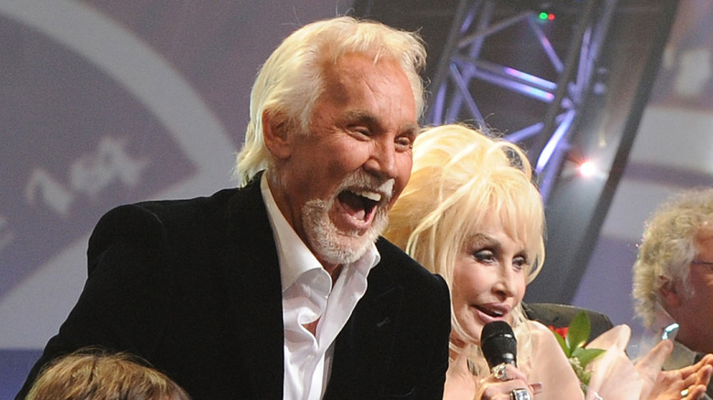 dolly parton and kenny rogers on stage