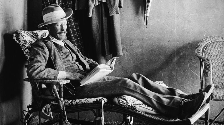 lord carnarvon lounging in chair