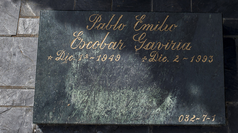 Pablo Escobar grave 