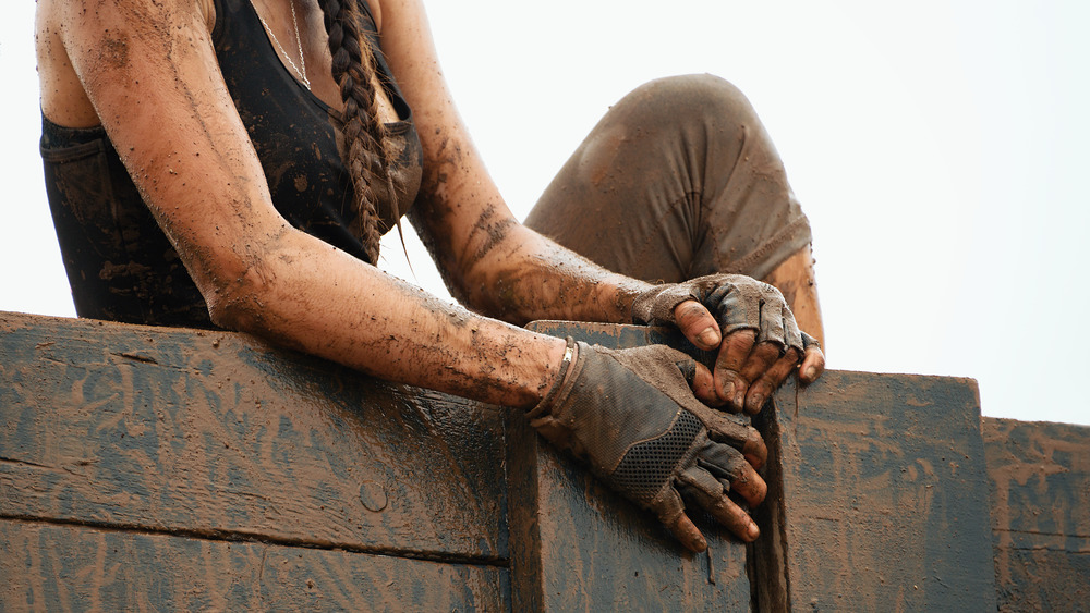 obstacle course runner