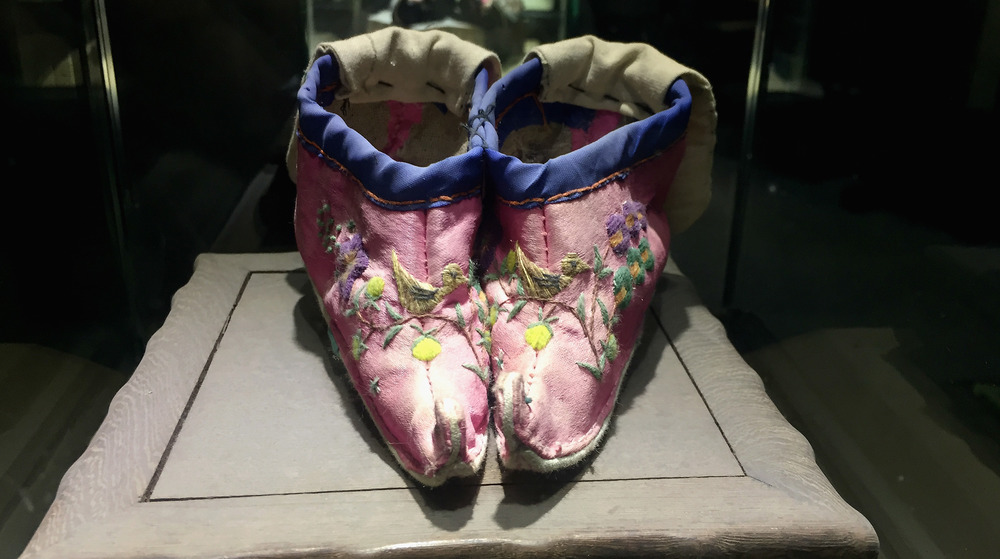 Lotus shoes