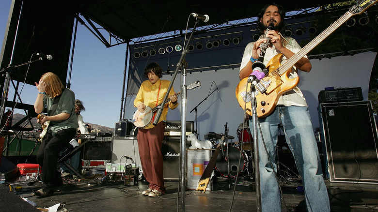 Olivia Tremor Control performing