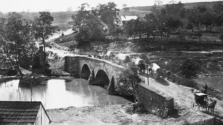 antietam bridge with carriages traveling across
