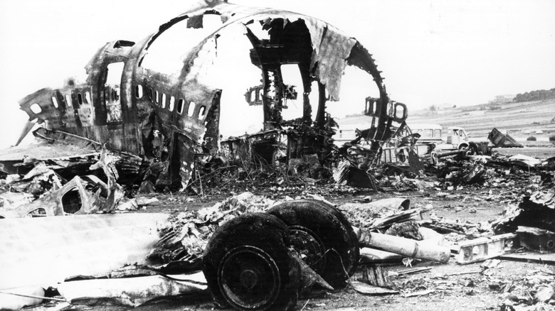 Tenerife Plane wreckage 