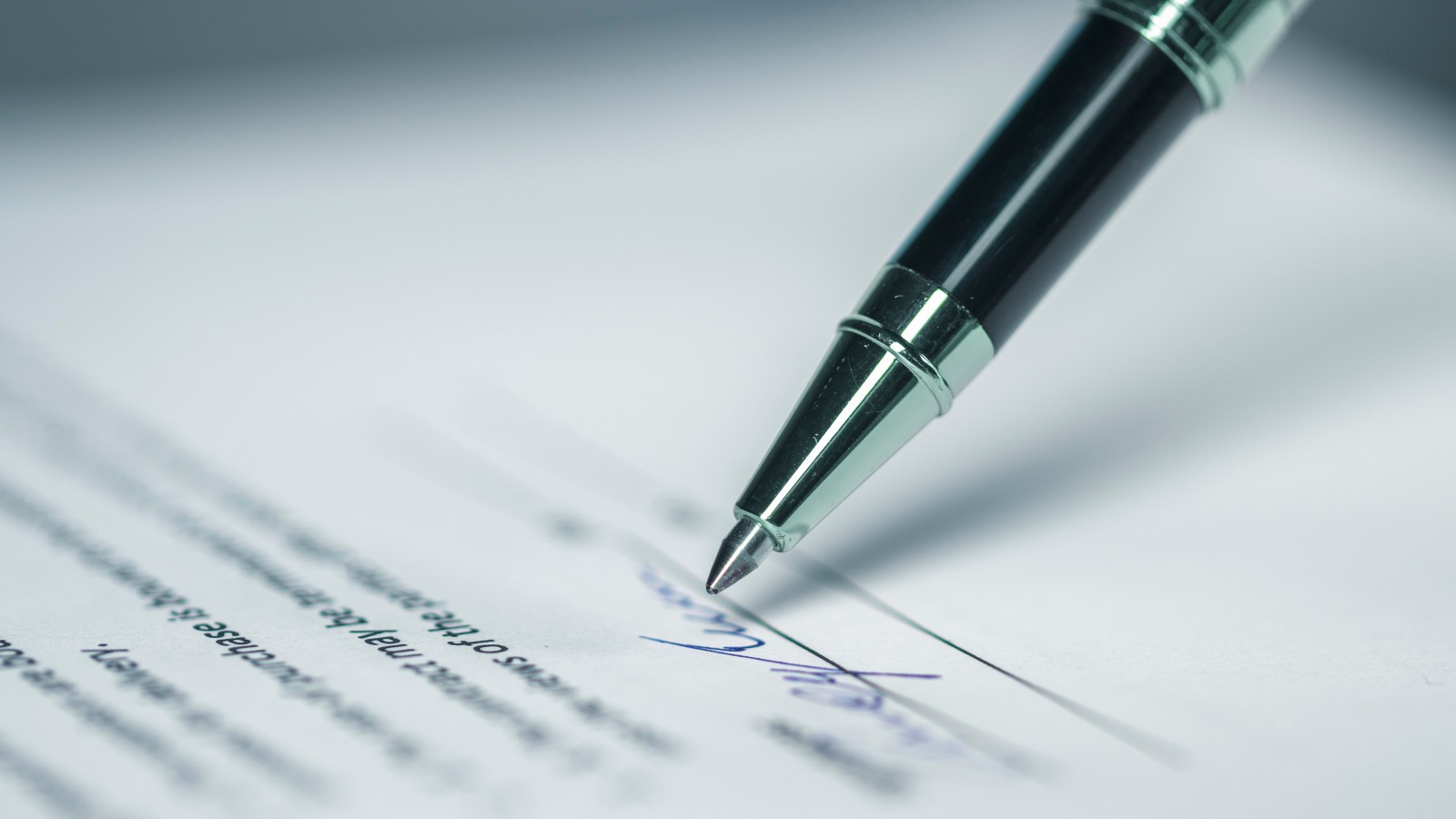 The Truth About The Man Who Invented The Ballpoint Pen