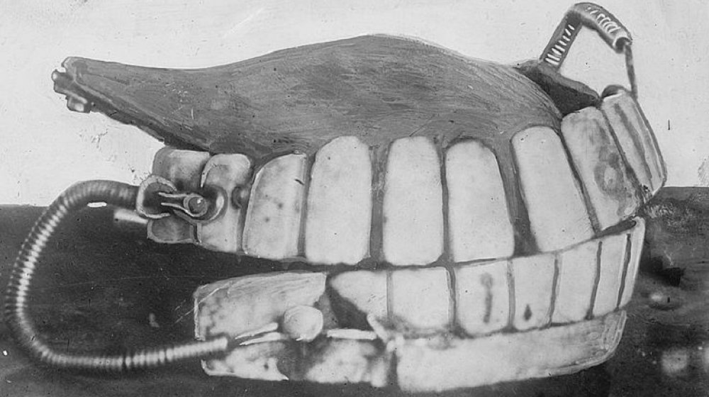 Washington's teeth, 1915