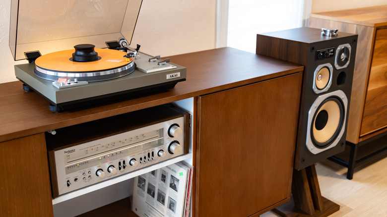 Record player stand with speakers