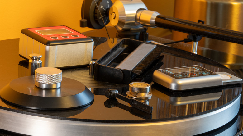 Vinyl cleaning supplies