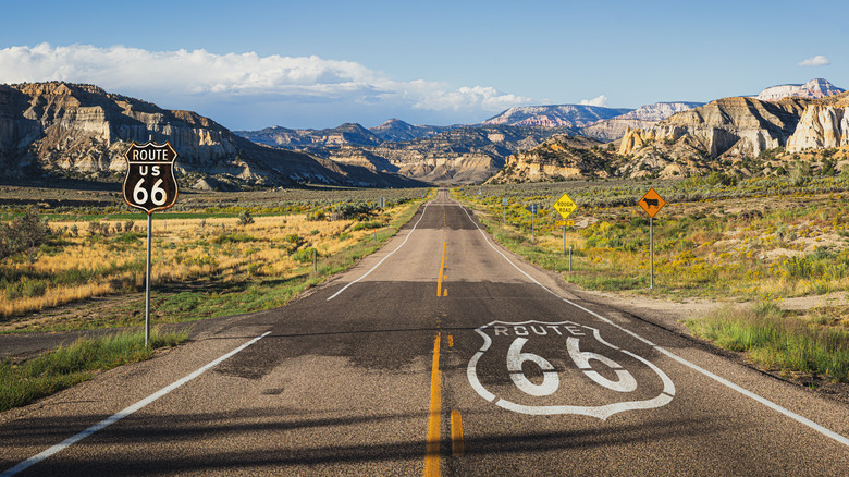 Route 66 highway stretch