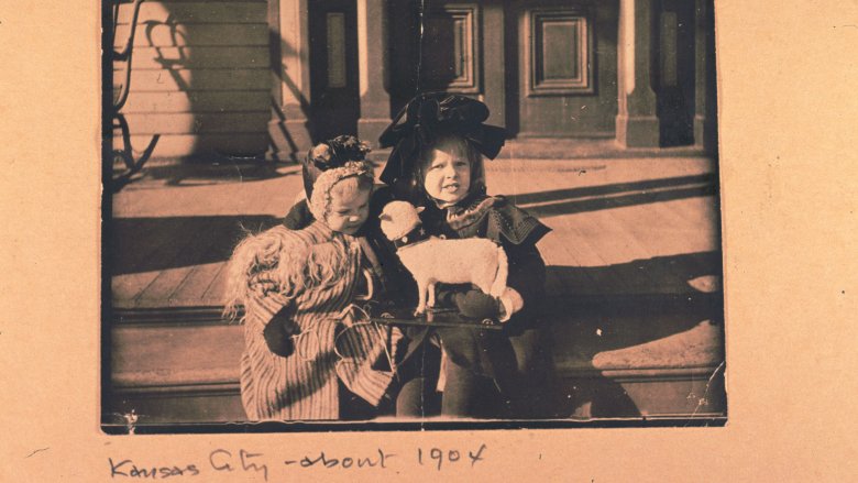 Amelia Earhart childhood