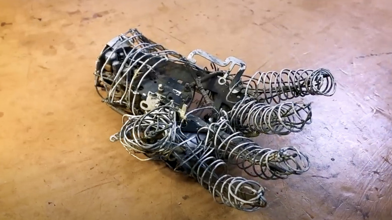 Adam Savage's mechanical sculpture hand