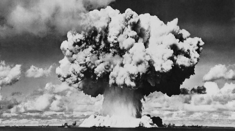 nuclear explosion mushroom cloud
