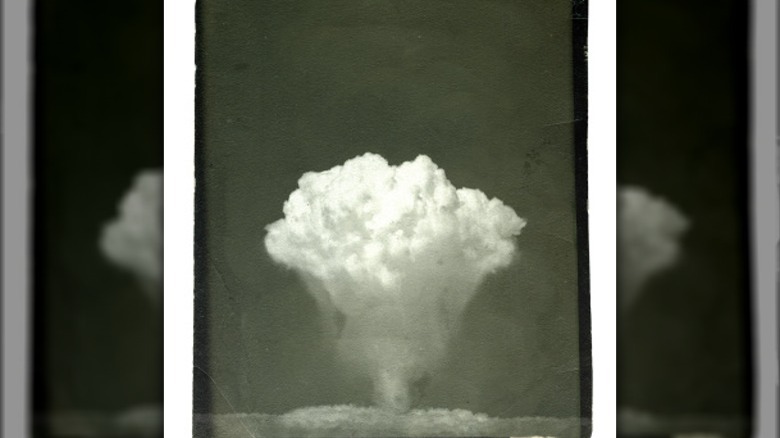 mushroom cloud