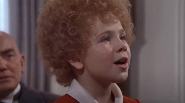 Aileen Quinn singing "Tomorrow" in Annie movie