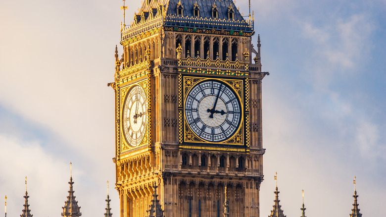 exterior view Big Ben