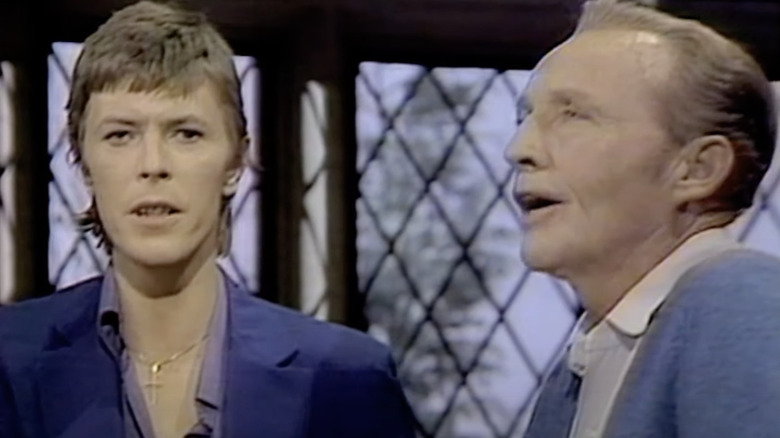 Bing Crosby and David Bowie singing "Little Drummer Boy"