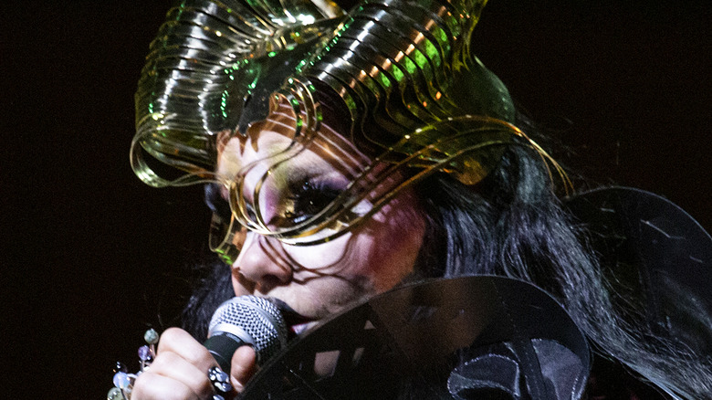 Bjork performing in 2022