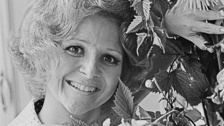 brenda lee close up 1960s music