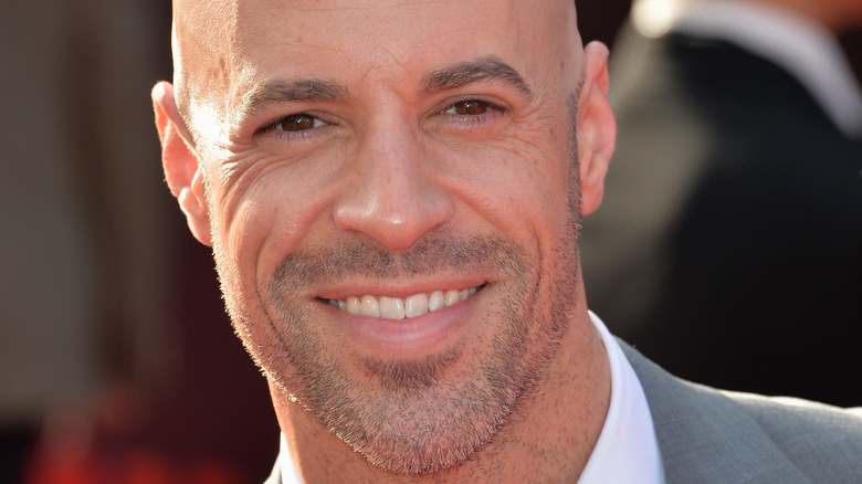 chris daughtry smiling